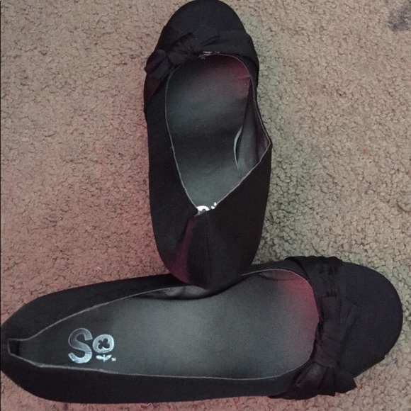 1/2 in. wedges. Black/size 3/comfortable fit - Picture 3 of 4